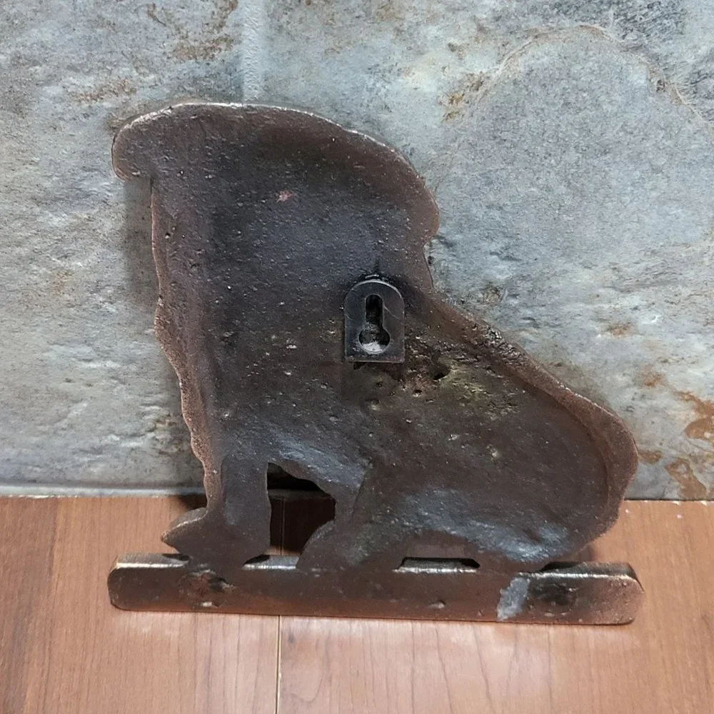 Cast Iron Dog Wall Mount Hook Leash Holder Bulldog Pug Wall Hanging Key Rack